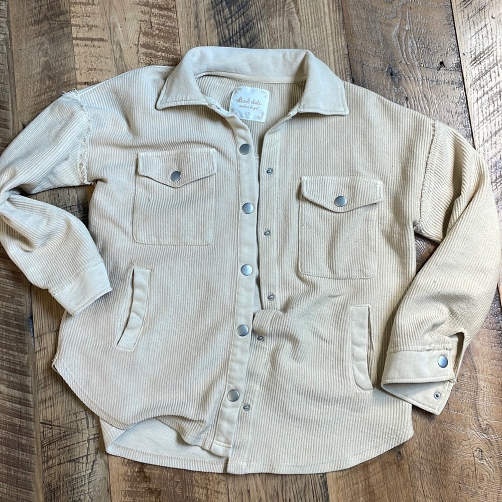 Altar’d State cream Shacket. Size XS.